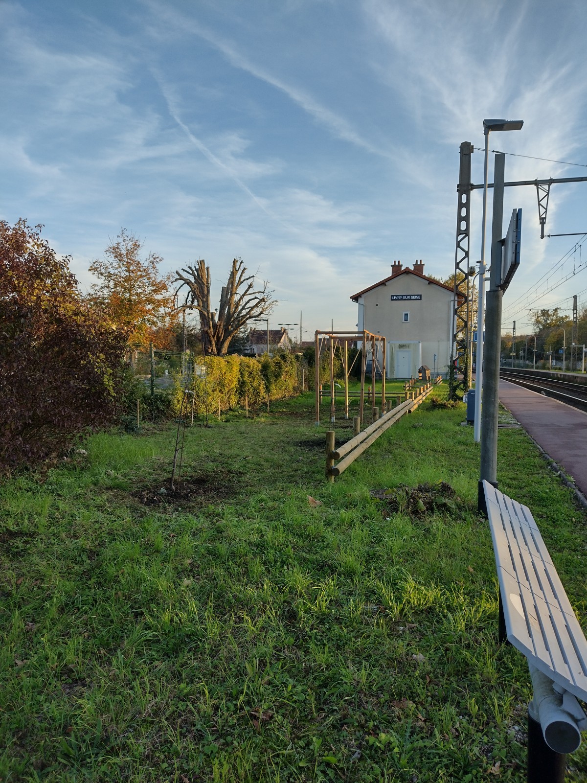 Gare de livry 12 11 22 2 